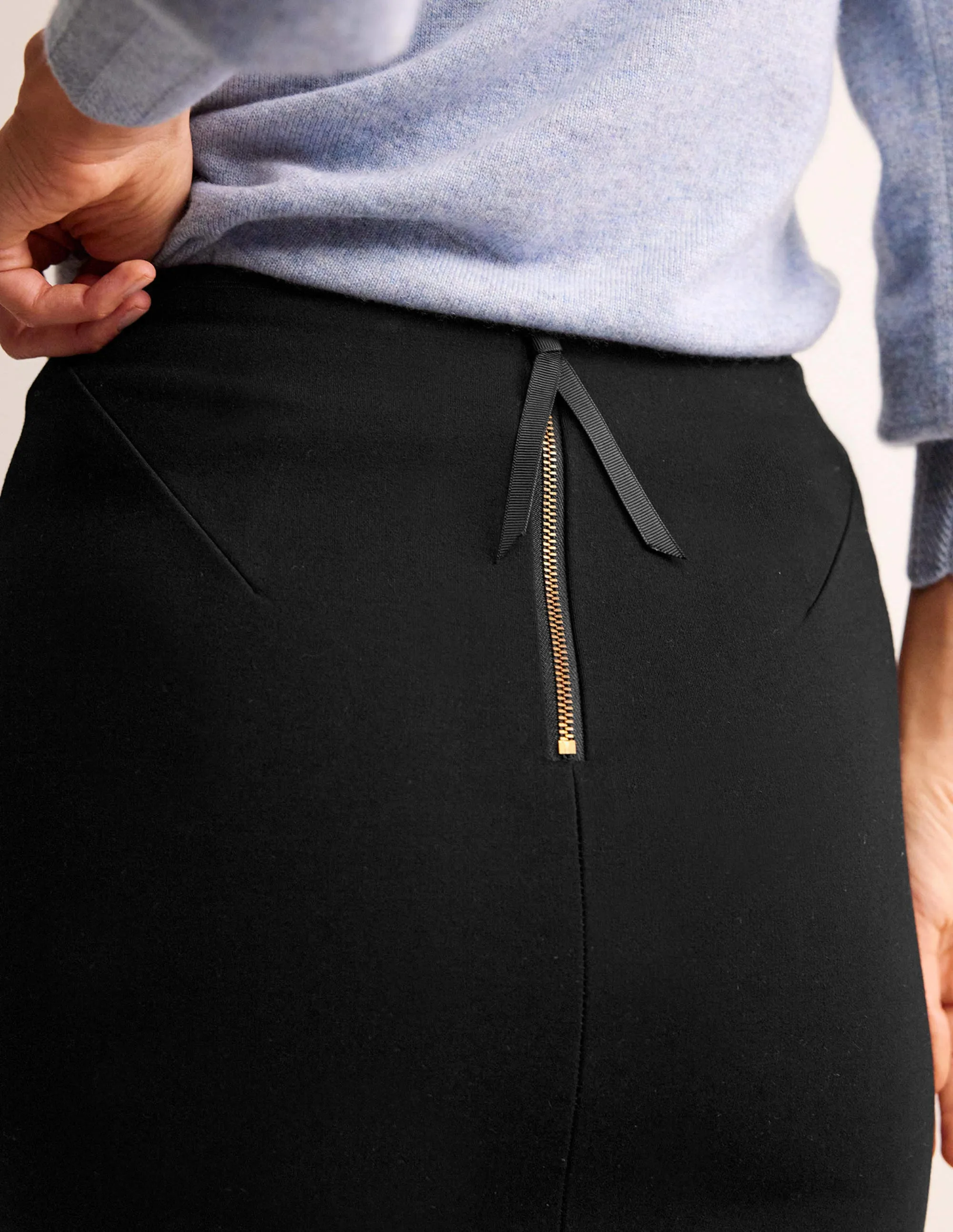 Hampshire Ponte Skirt-Black