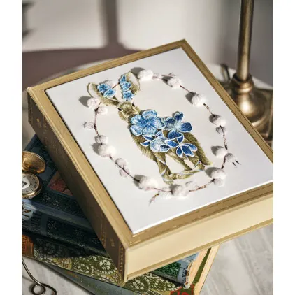 Inspirations | Life in Seasons - The Embroidered World of Nicola Jarvis