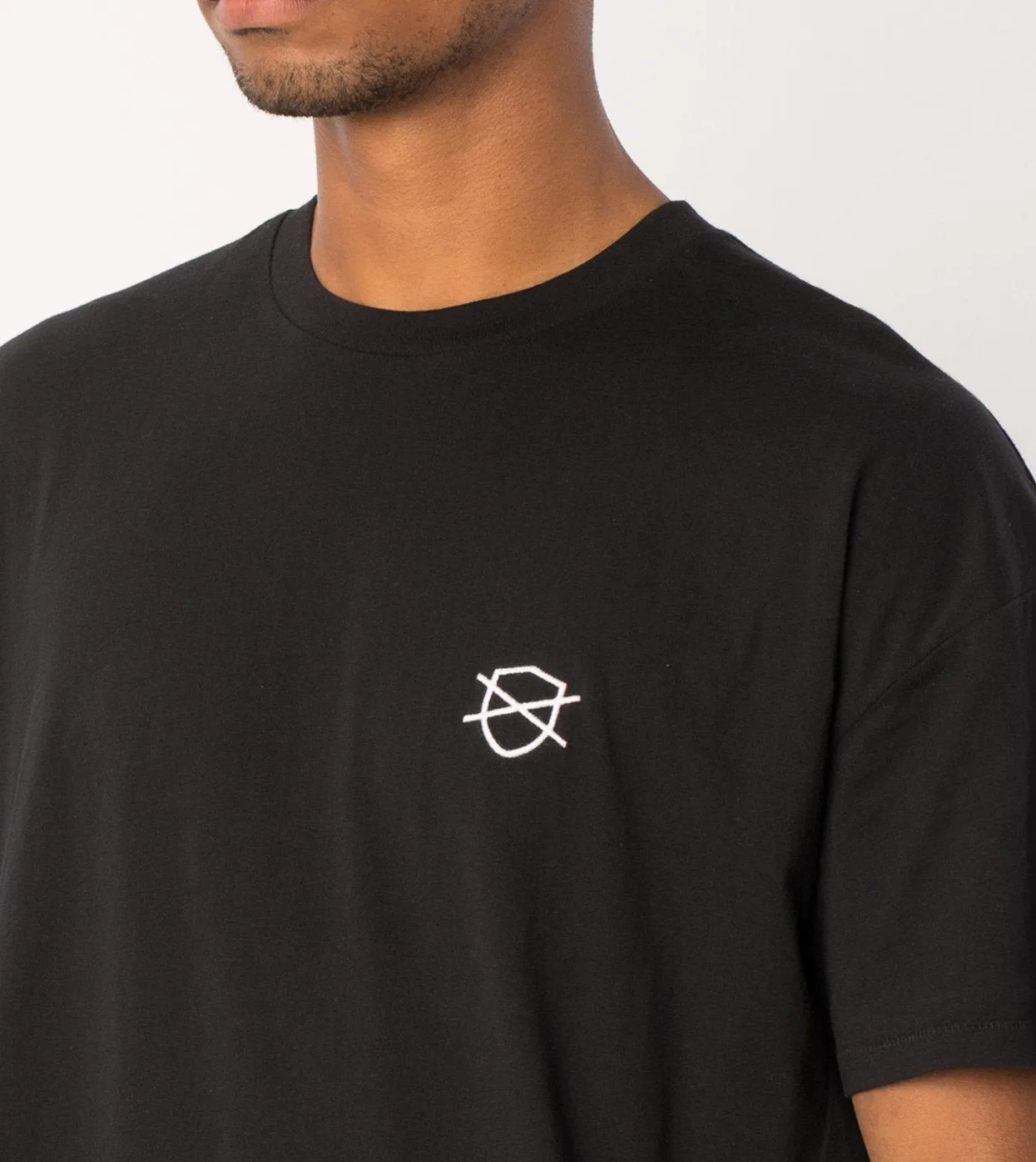 Shield Rugger Tee Black